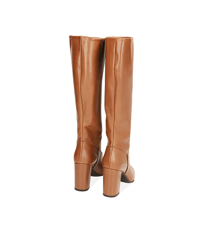 Stivali cognac in pelle tacco 9 cm
