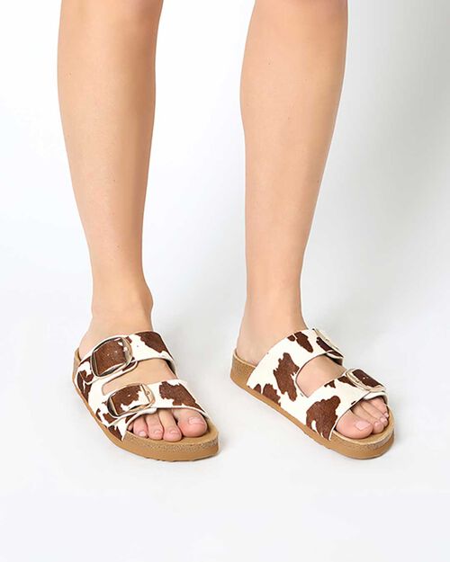 Sandali bassi da donna con stampa animalier marrone, 