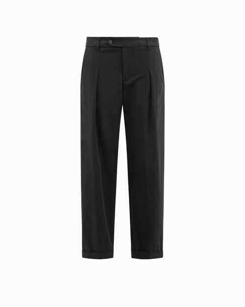 Pantaloni neri con pence, BLACK