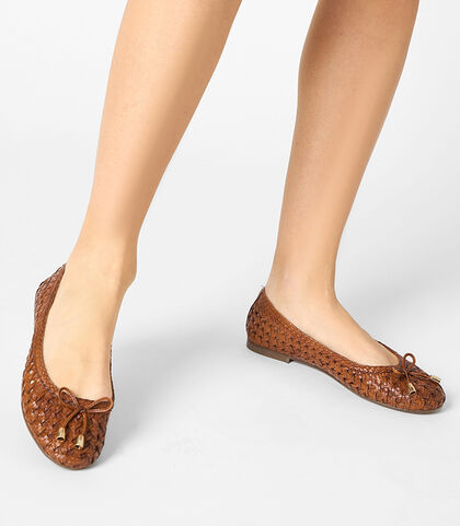 Ballerina da donna in pelle intrecciata cognac, Valerio 1966, 2514T5501PICOGN035, 002