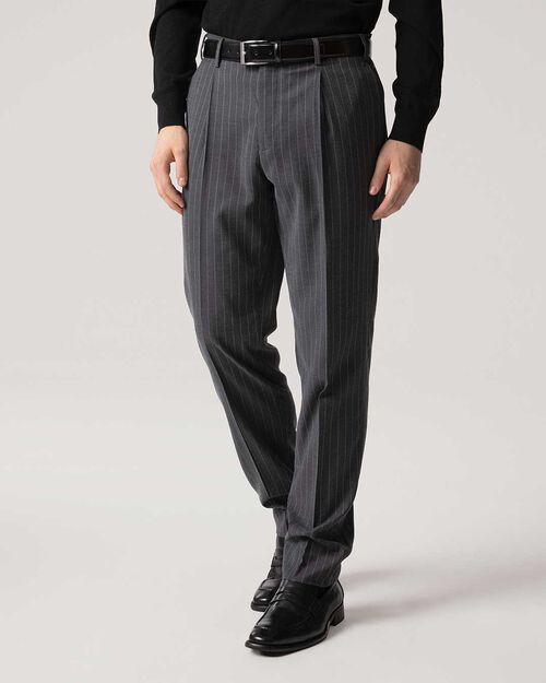 Pantaloni grigi con pince e chiusura a bottone, GRGR