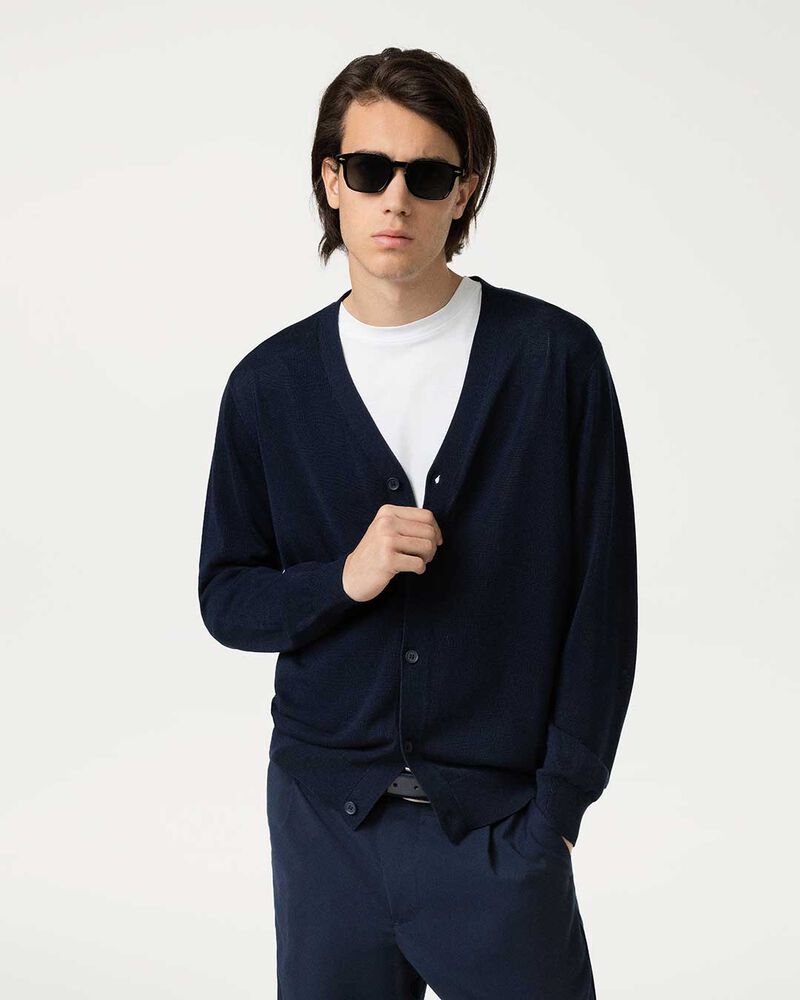 null image number null