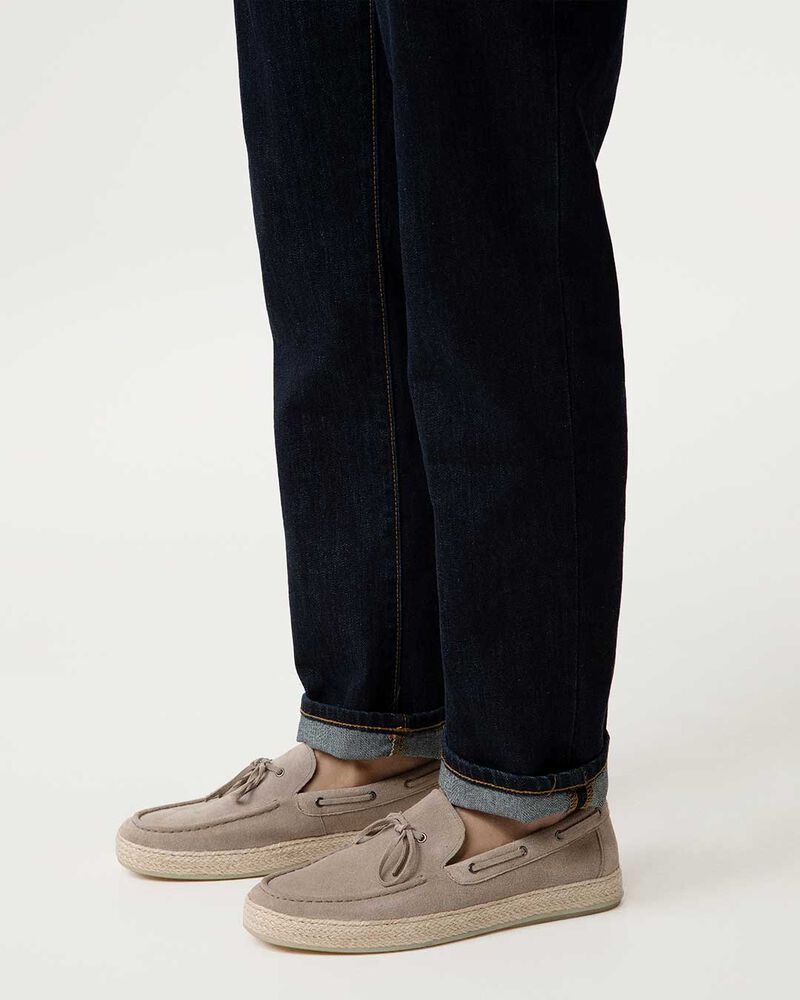 null image number null