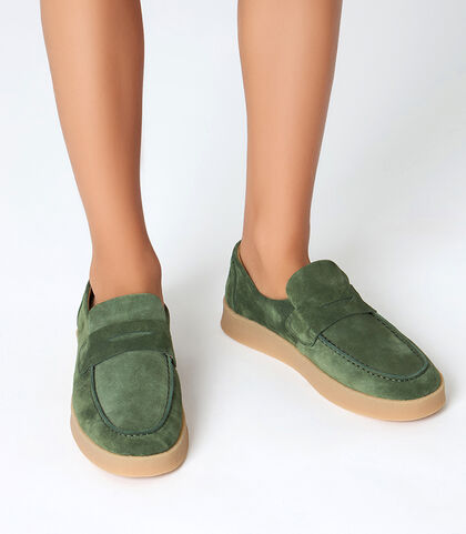 Mocassino da uomo in camoscio verde con fondo crepes, Valerio 1966, 25U6T9808CMVERD039, 002