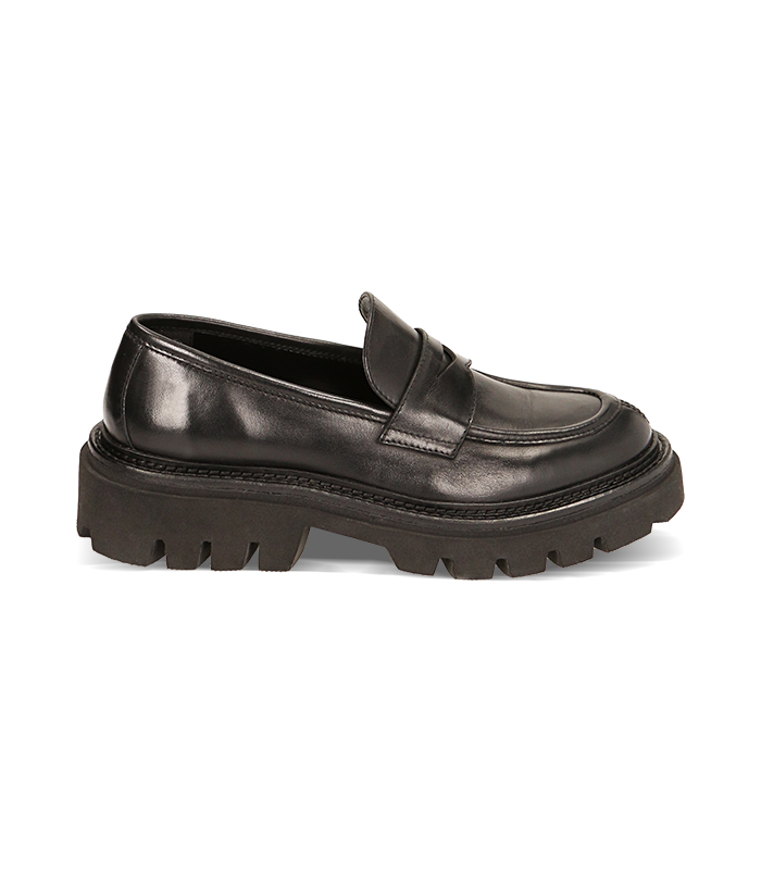 Mocassini chunky in pelle nera, tacco 4,8 cm