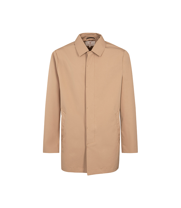 Trench beige con colletto tradizionale