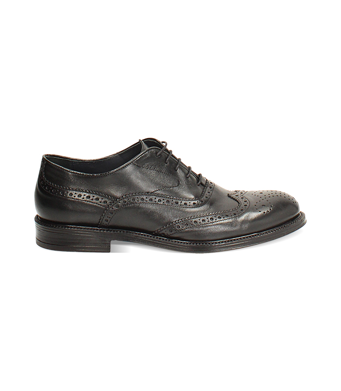 Scarpe eleganti nere con dettagli brogue