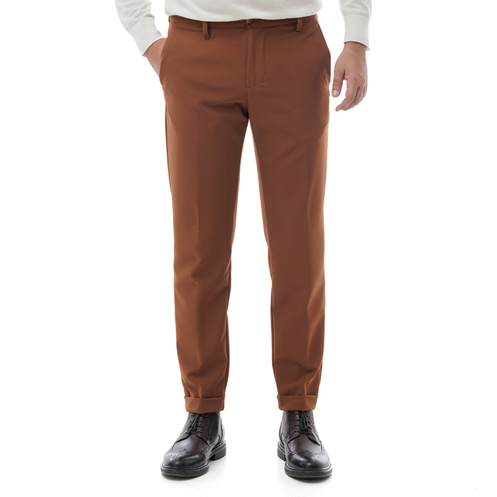 Pantalone marrone con piega inglese