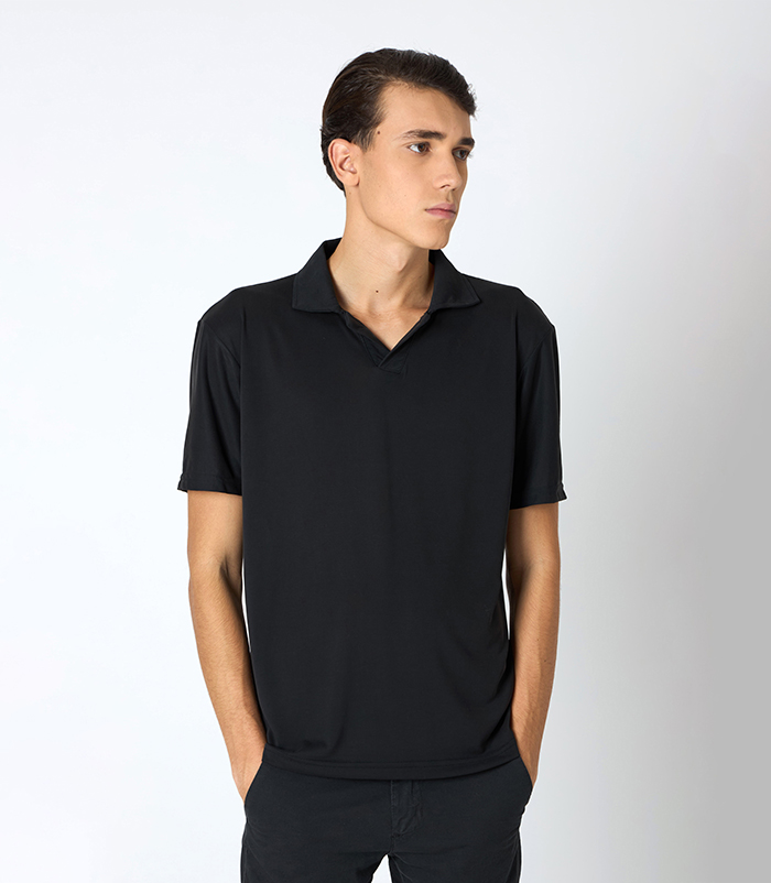 T-shirt uomo con colletto nera