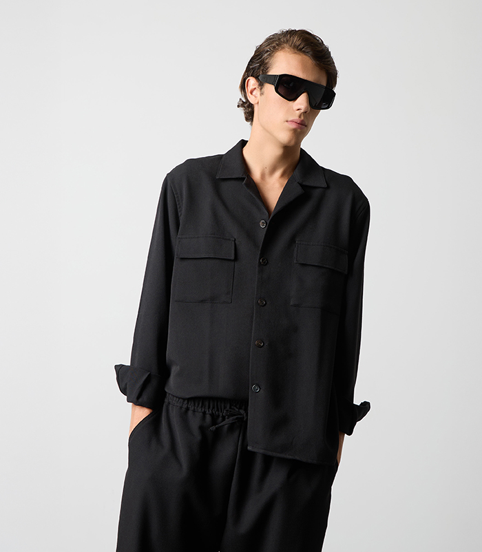 Camicia nera da uomo in tessuto