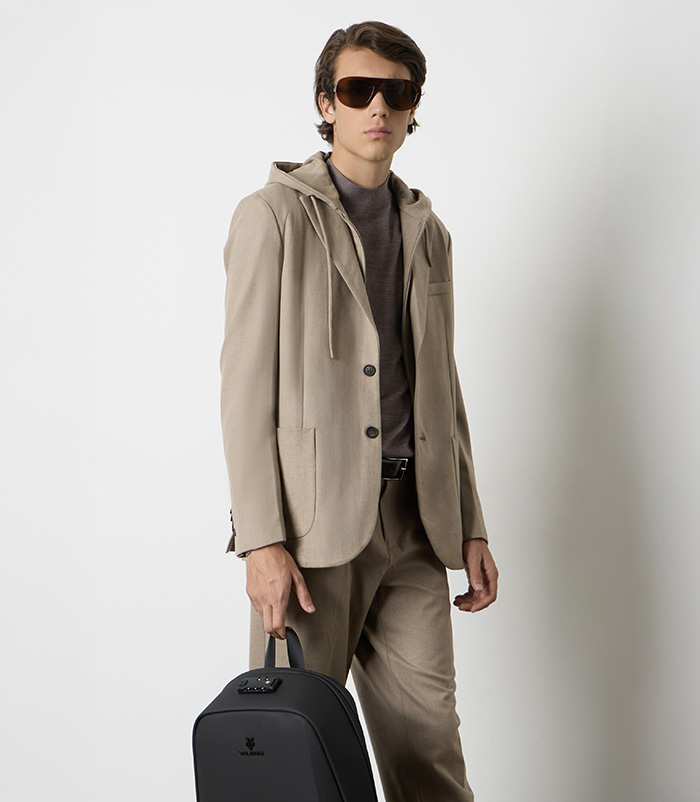 Giacca con cappuccio beige
