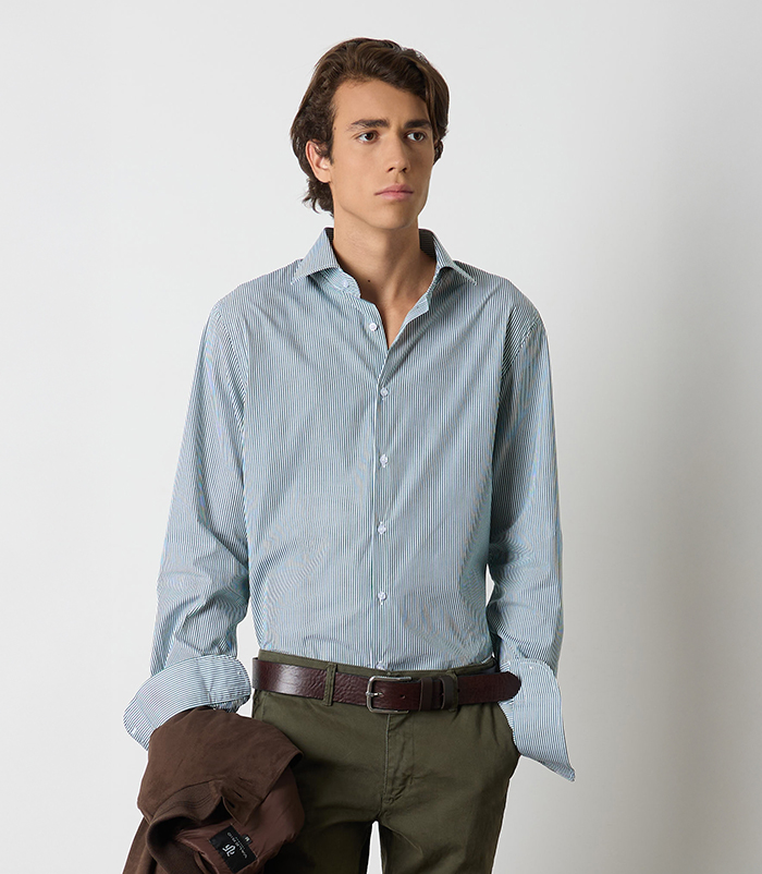 Camicia bianca e verde da uomo in cotone