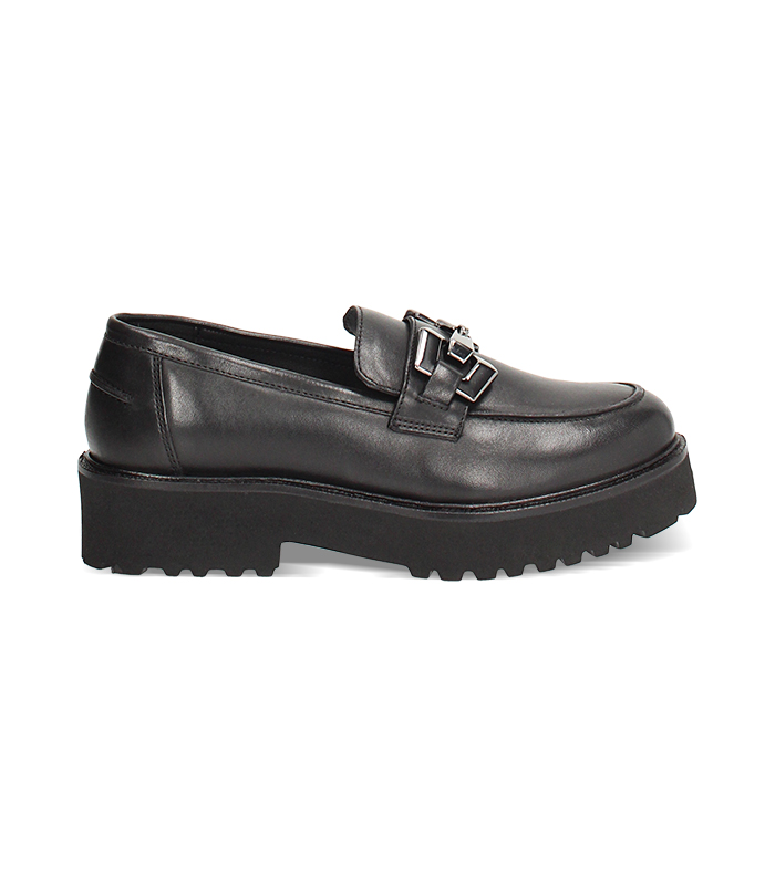 Mocassino nero in pelle con morsetto
