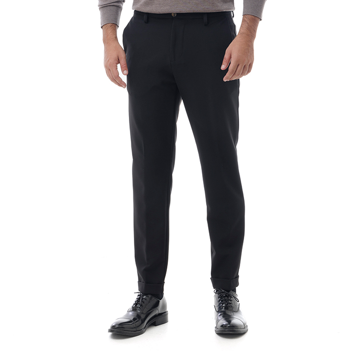 Pantalone nero con piega inglese