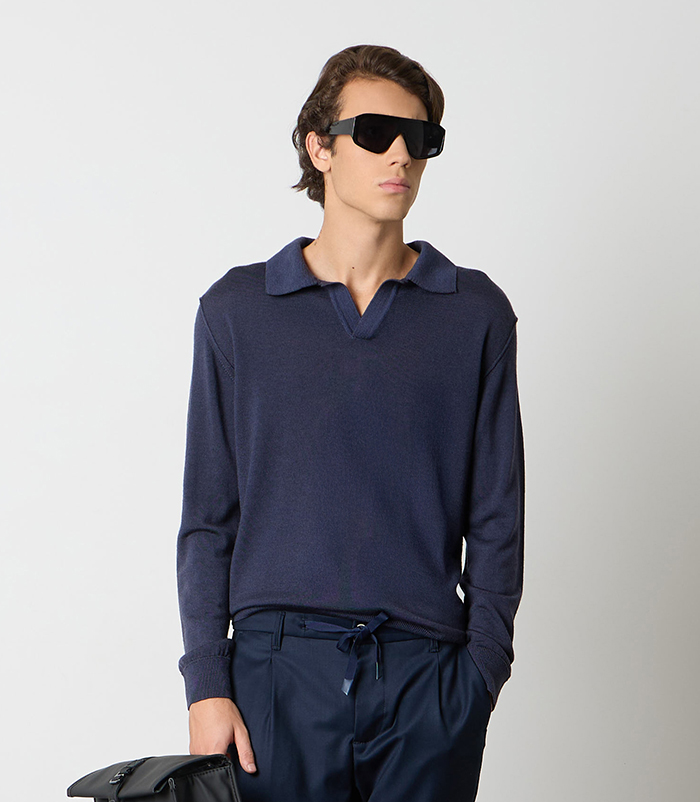 Maglione blu da uomo con colletto